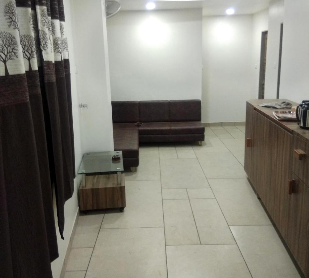 Hotel Milan Ahmedabad Extérieur photo