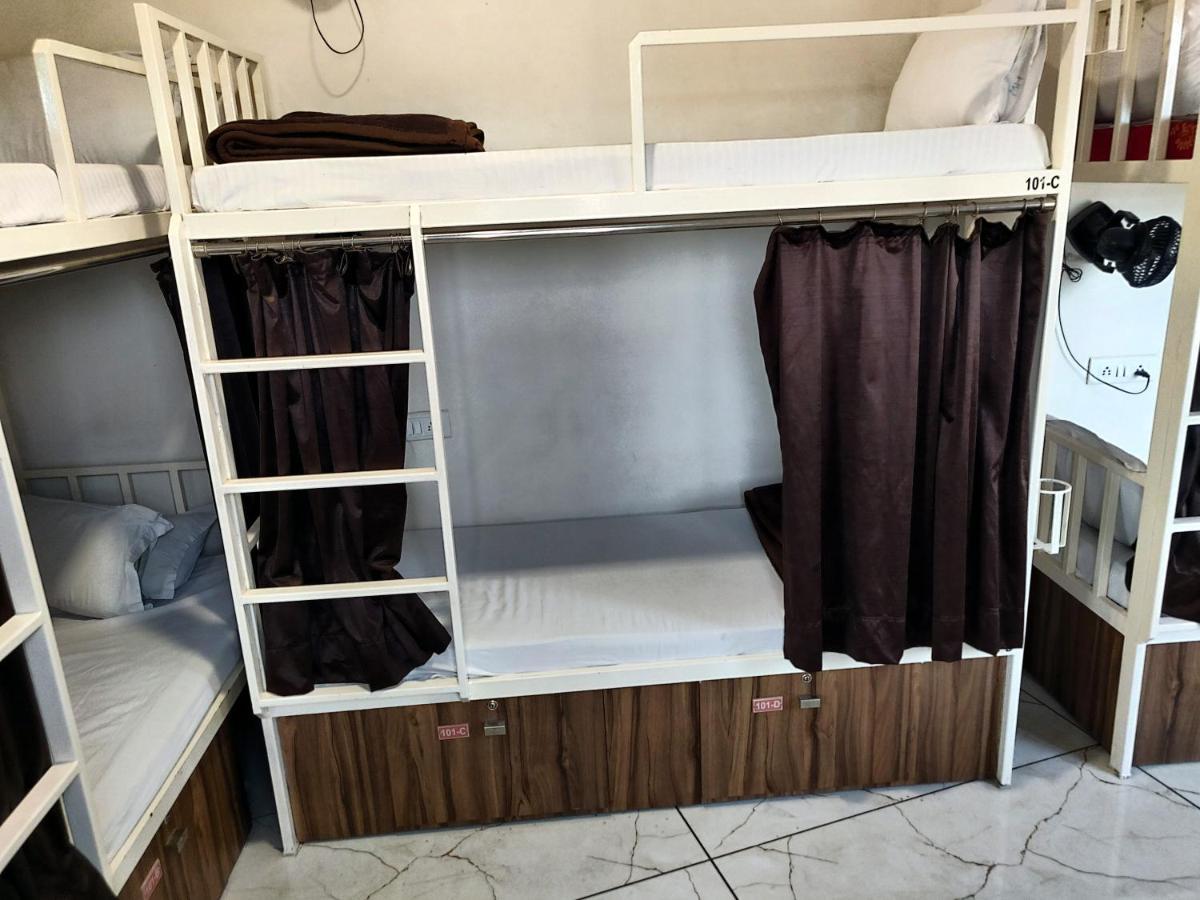 Hotel Milan Ahmedabad Extérieur photo