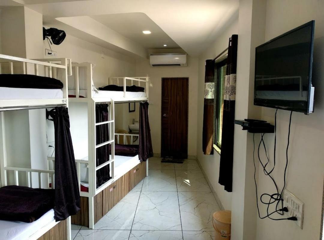 Hotel Milan Ahmedabad Extérieur photo